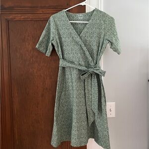 LL Bean knit faux wrap short sleeved dress